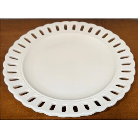 Portmeirion Valerie White Dinner Plates *Pair* - Picture 1 of 3